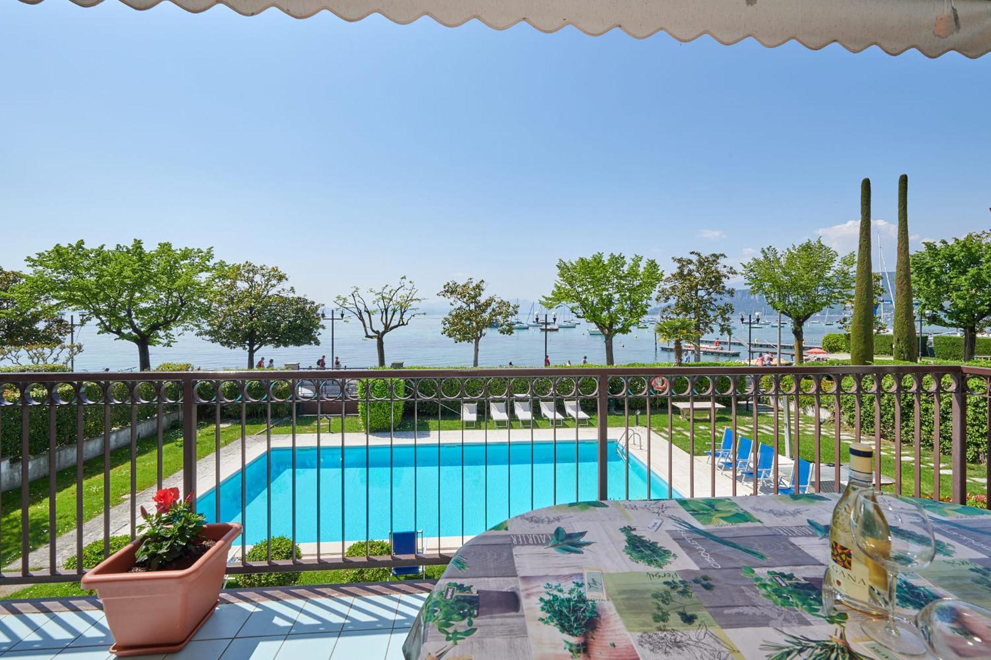 Apartments Rainer - Front Lake Bardolino Exterior foto